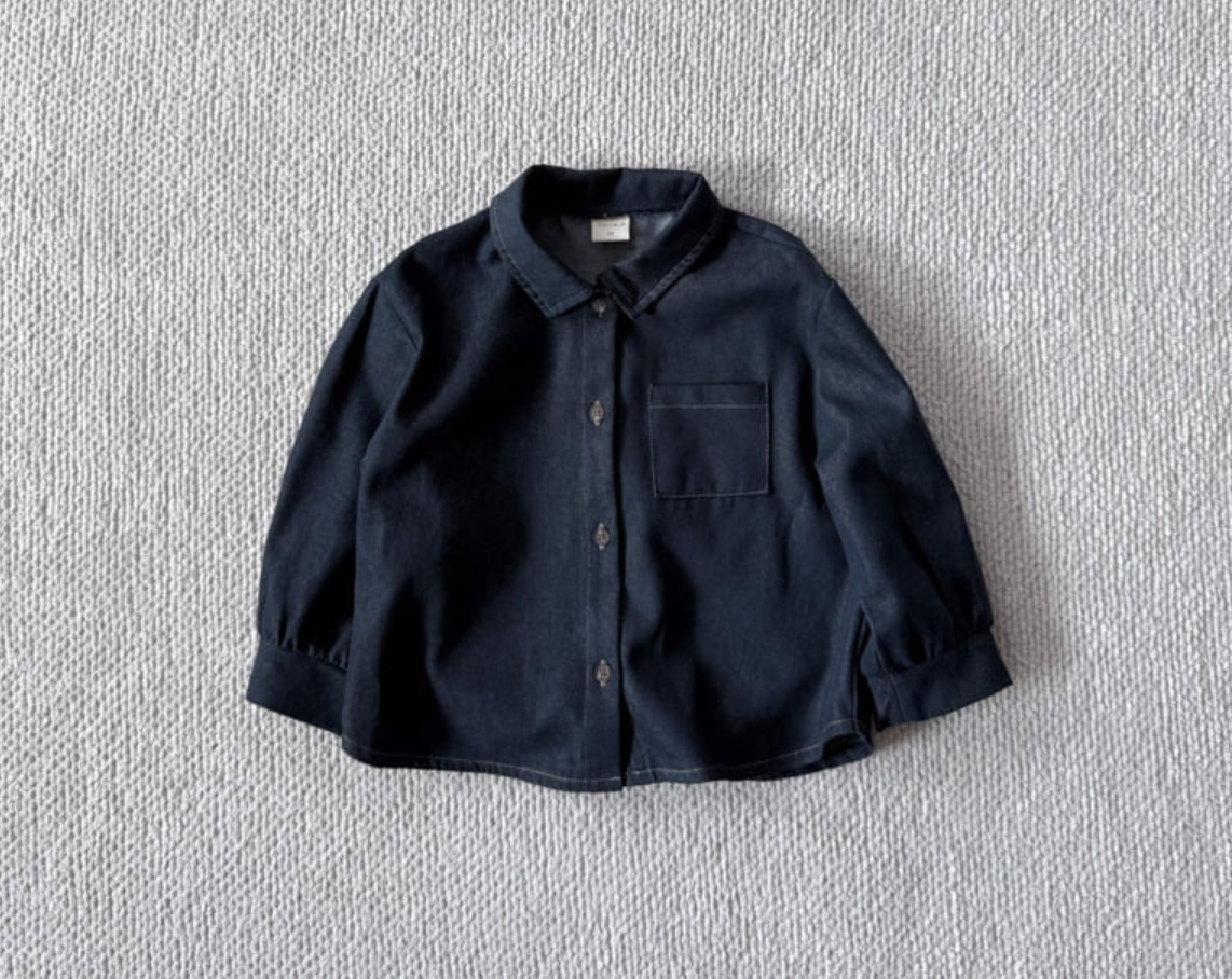 Lightweight denim shirt