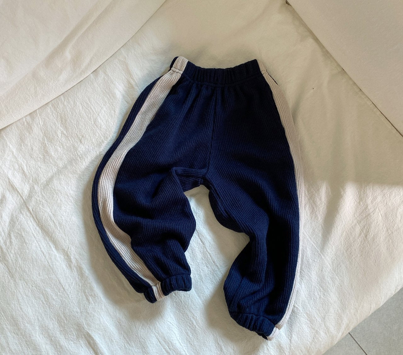 Ribbed knit sweatpants with stripe