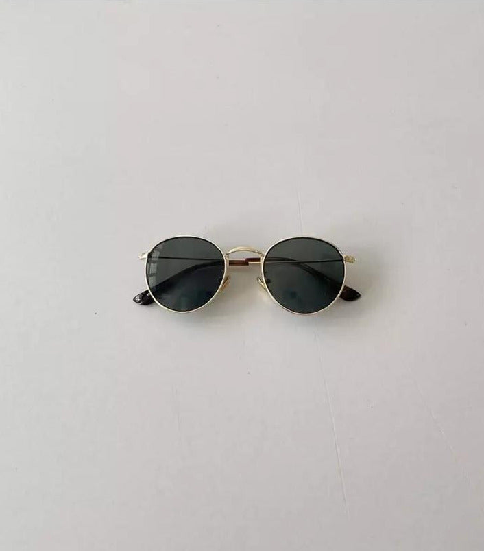 Round sunglasses