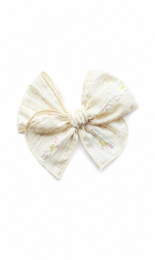 Lydia Fable Bow