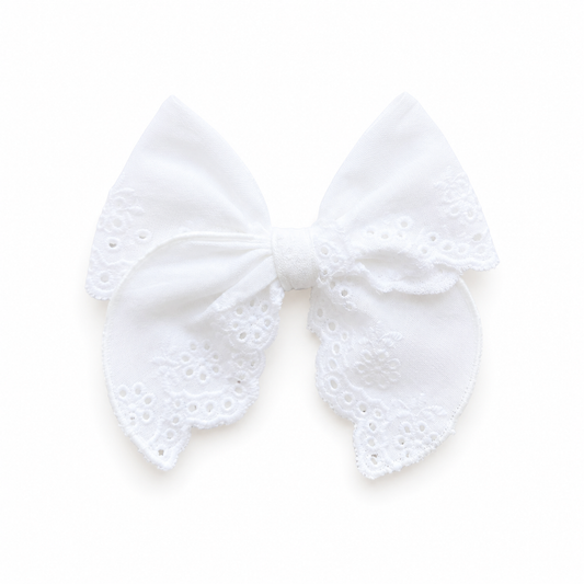 Eyelet Fable bow