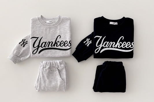 Yankees sweatpants and sweatshirt set