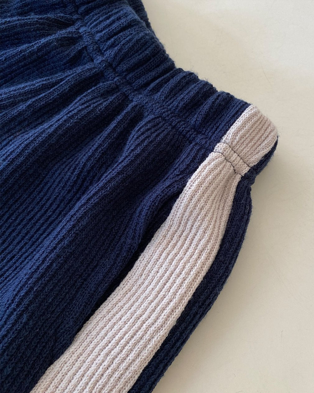 Ribbed knit sweatpants with stripe